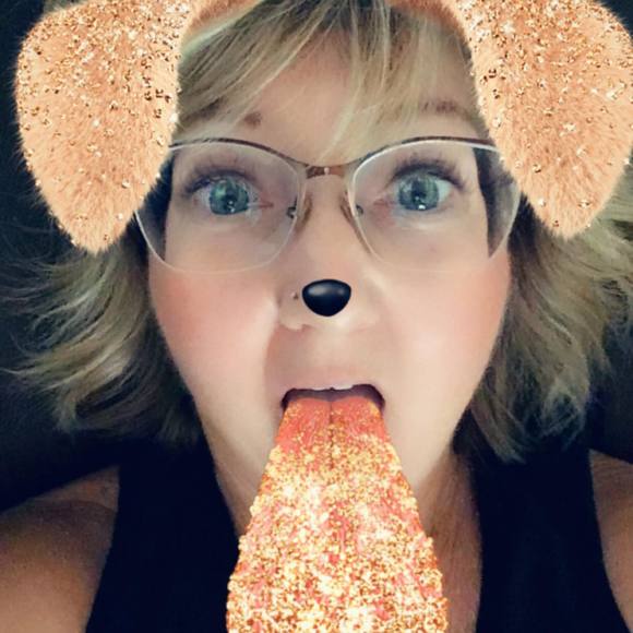 Meet your Posher, Debby - Picture 1 of 1